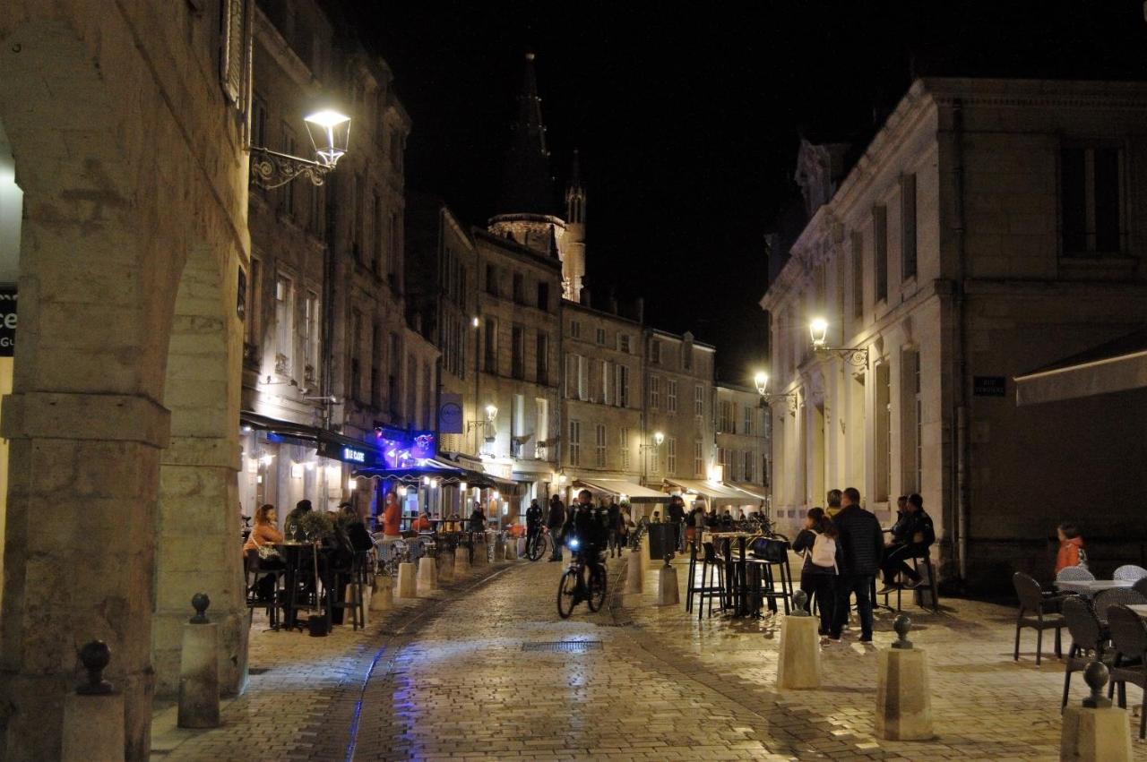 - Le Petit Rochelais -Calme&Cosy- Wifi-Netflix Apartment La Rochelle  Luaran gambar